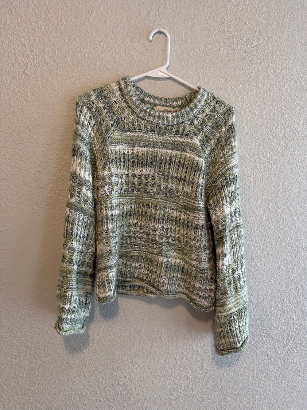 Cozy Multicolor Knit Crewneck Sweater - Green/Cream
